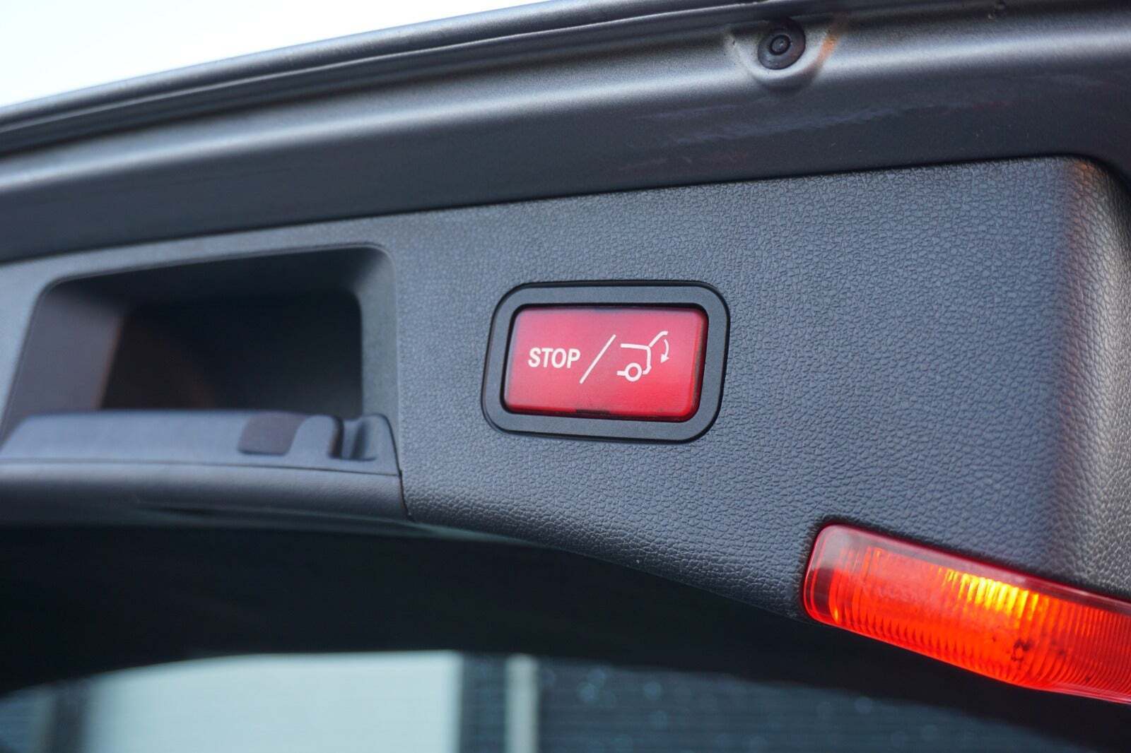 Grå Mercedes E220 fra 2014