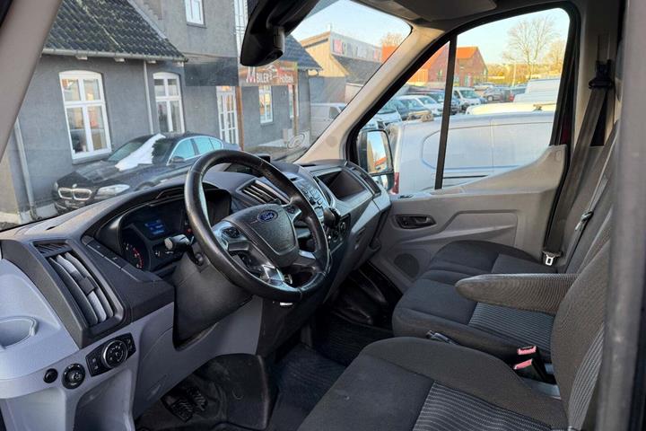 Sort Ford Transit 350 L2 Van fra 2017