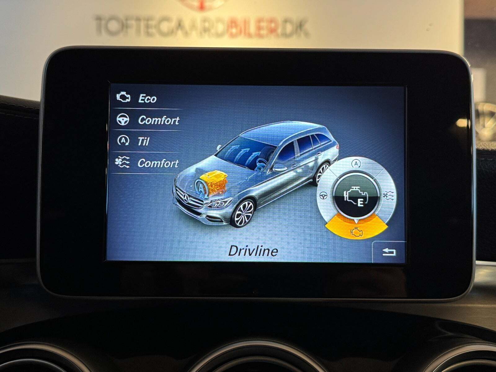 Hvid Mercedes C220 fra 2015