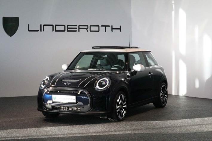 Sort Mini Cooper SE fra 2022 set udefra