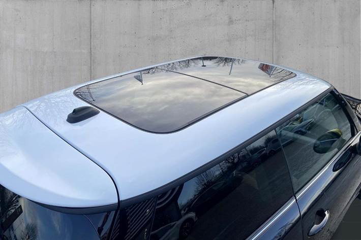 Sort Mini Cooper SE fra 2022