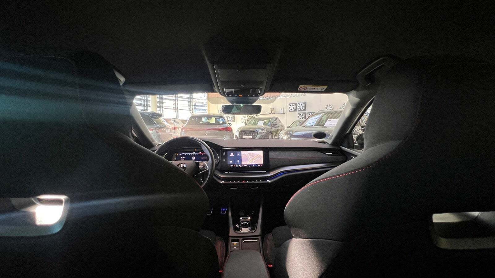 Hvid Skoda Octavia fra 2021