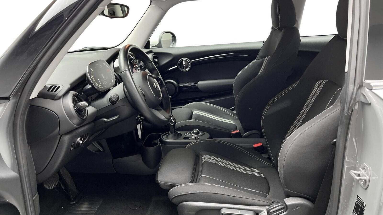 Mini Cooper SE Essential