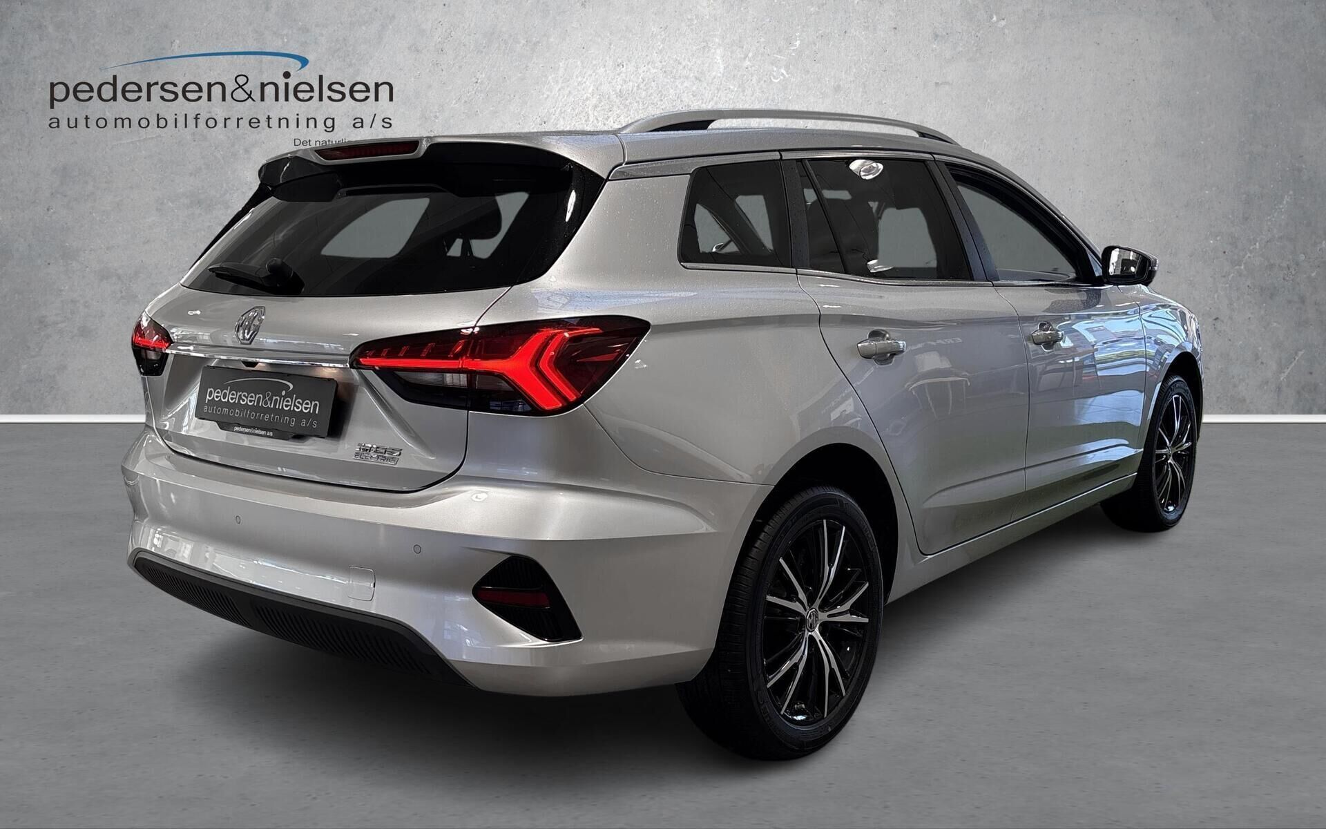 MG MG5 Electric EL Luxury 156HK Stc Aut.