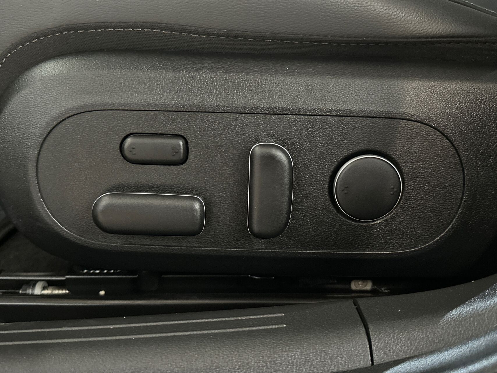 Blå Hyundai Ioniq 6 fra 2024