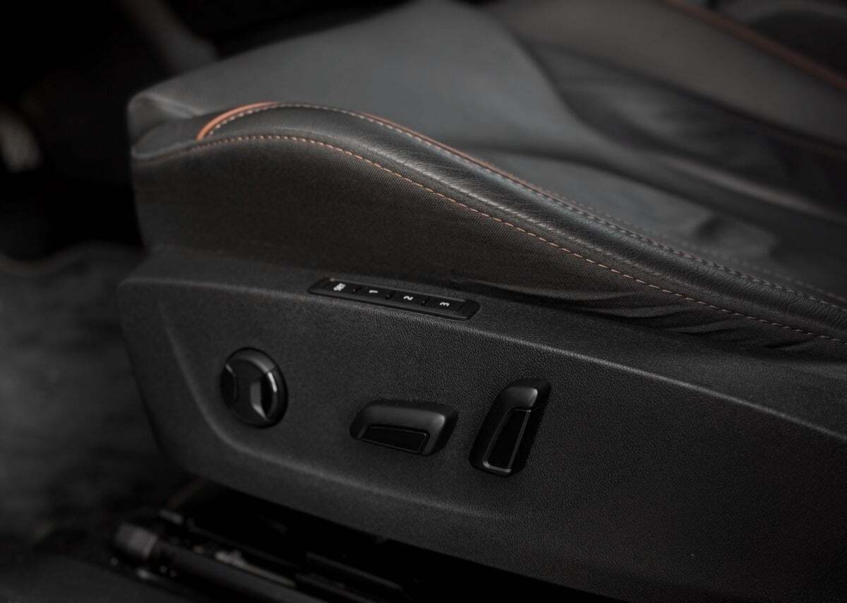 Grå Skoda Enyaq fra 2021