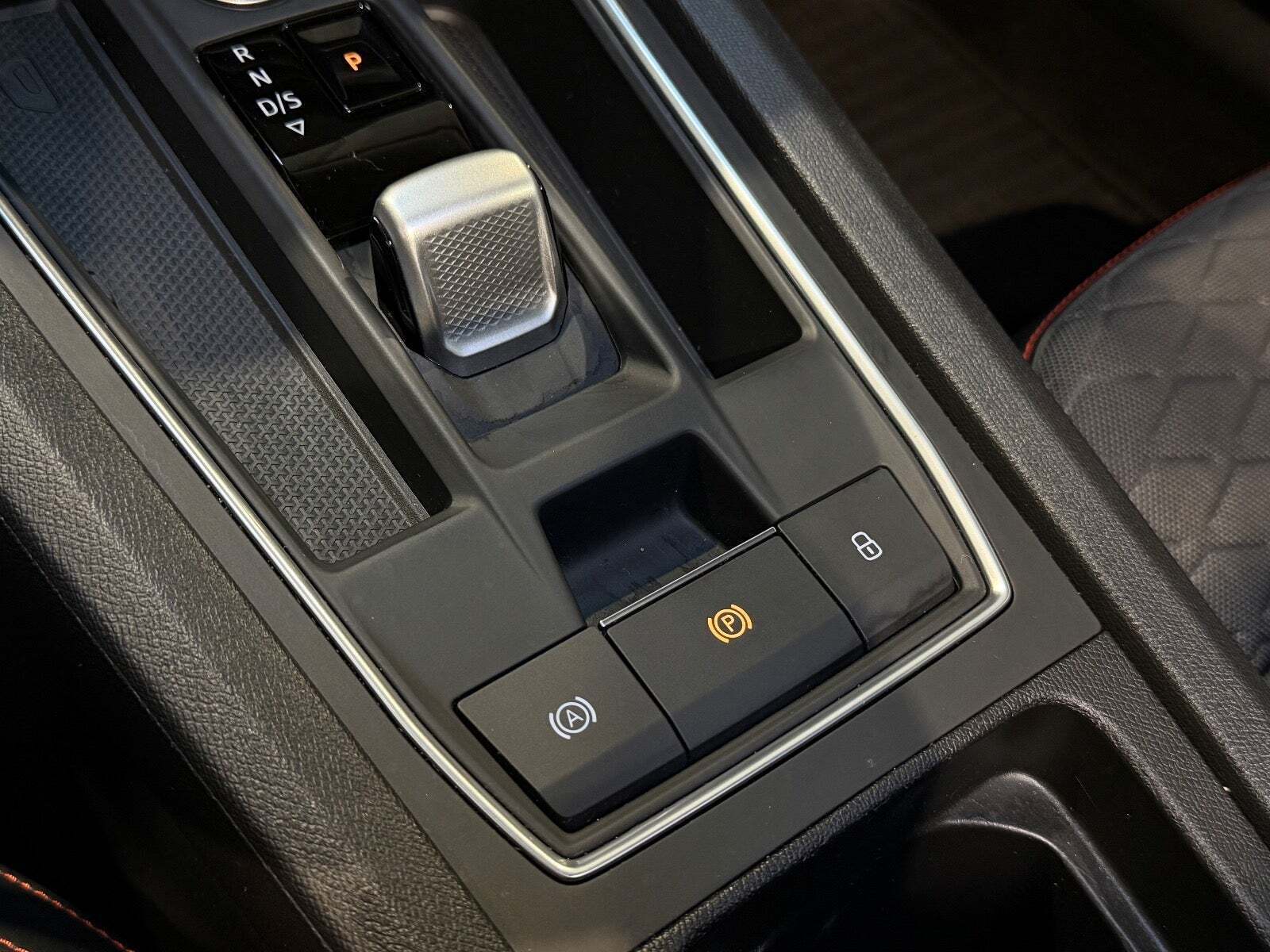 Grå Seat Leon fra 2021