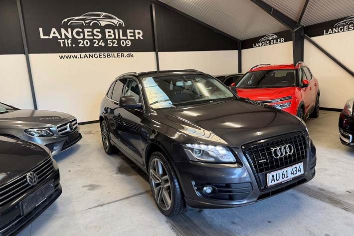 Grå Audi Q5 fra 2012 set udefra