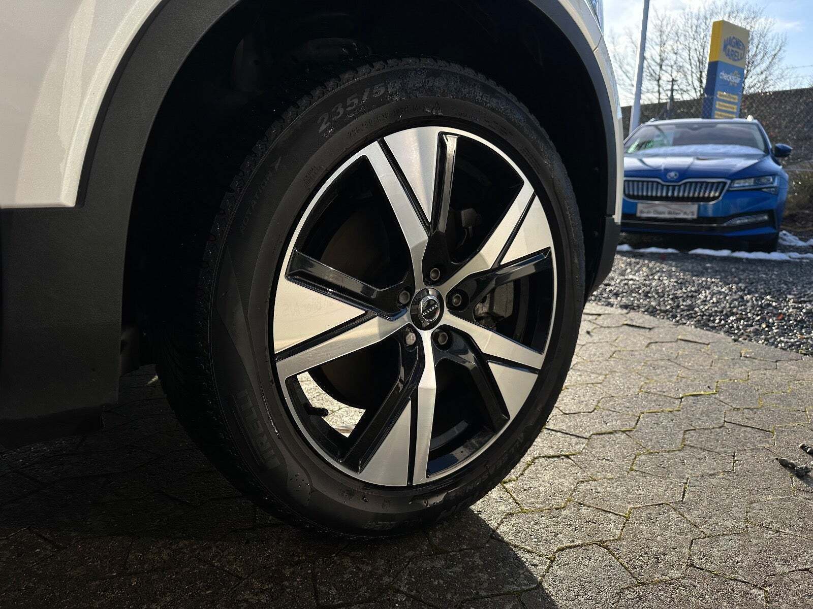 Hvid Volvo XC40 fra 2022