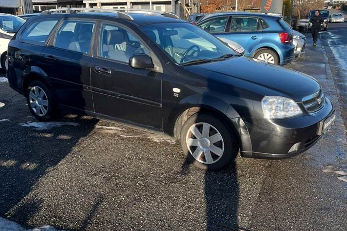 undefined Chevrolet Nubira fra 2010 set udefra