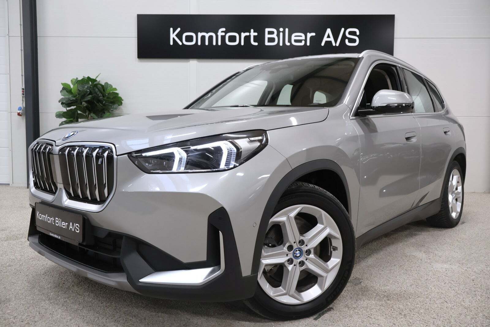 BMW iX1 xDrive30