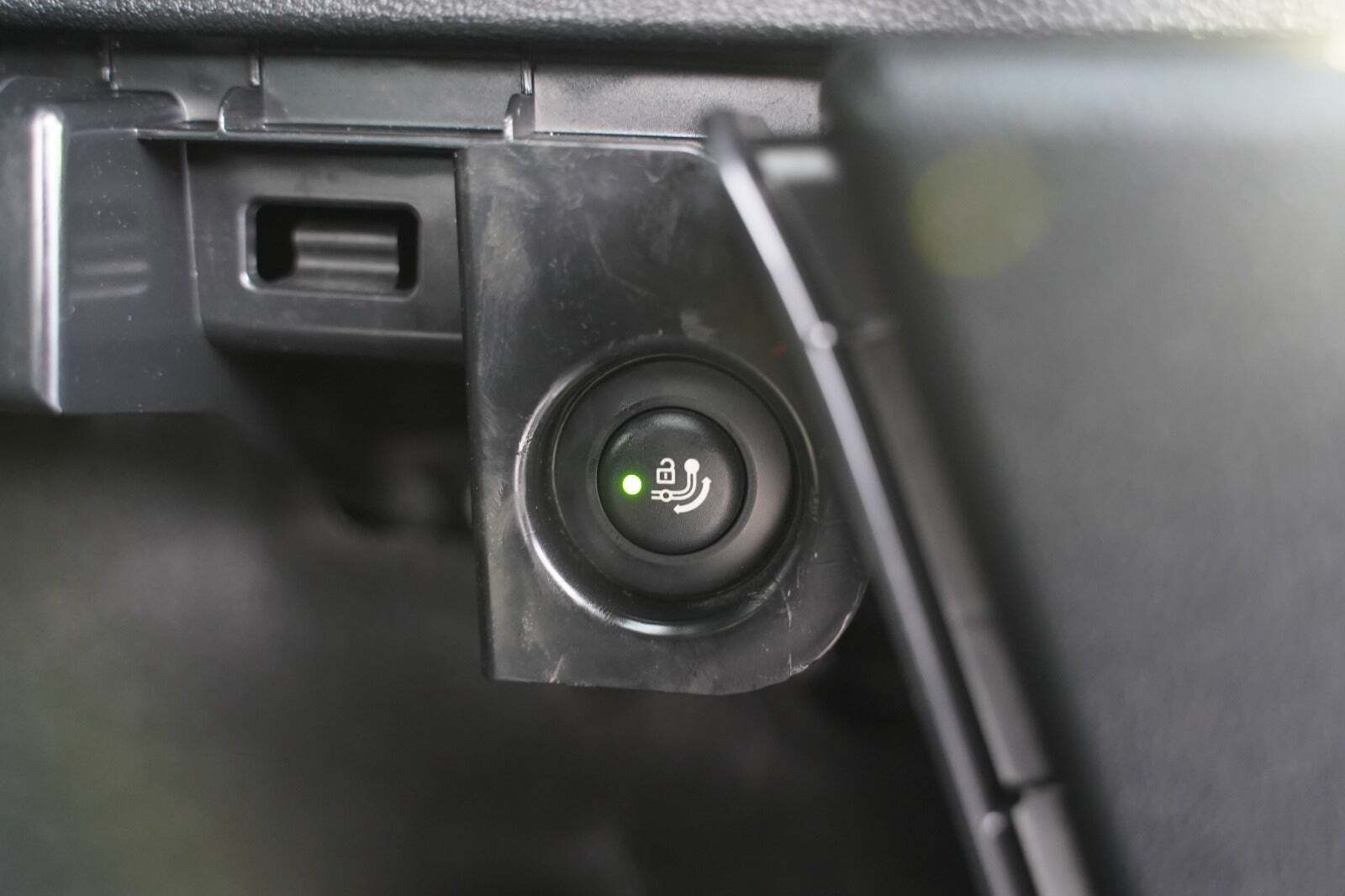 Blå BMW iX3 fra 2023