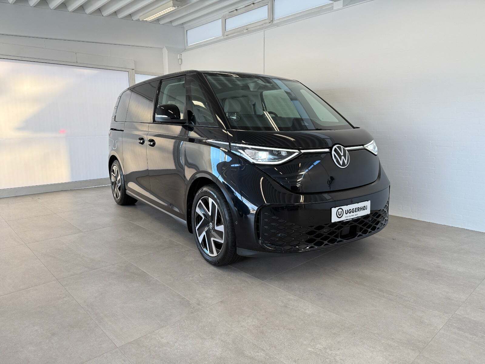 VW ID.Buzz 77 Pro SWB