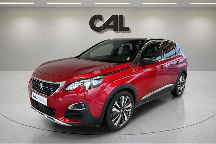 Rød Peugeot 3008 fra 2020 set udefra