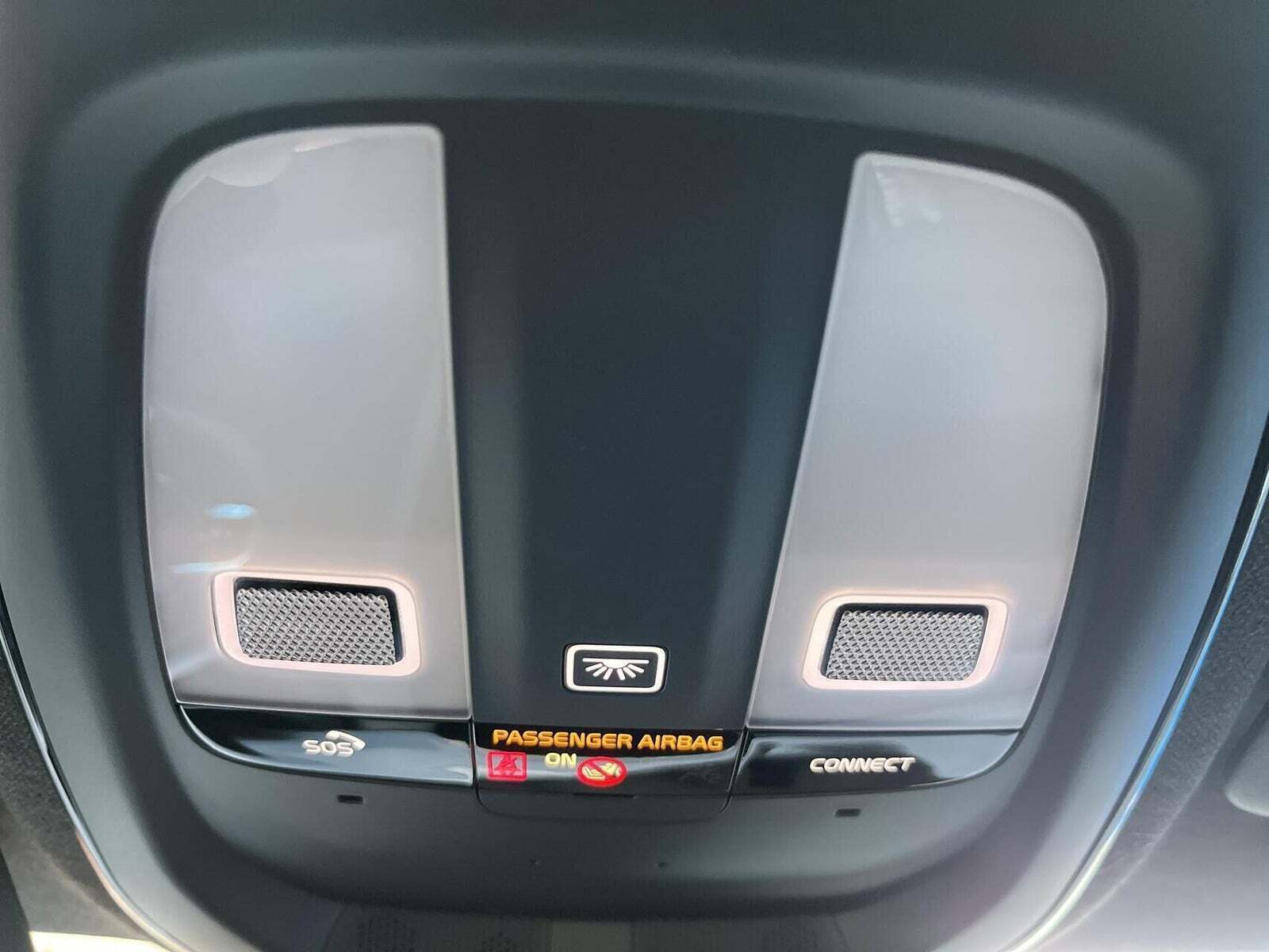 Hvid Polestar 2 fra 2025