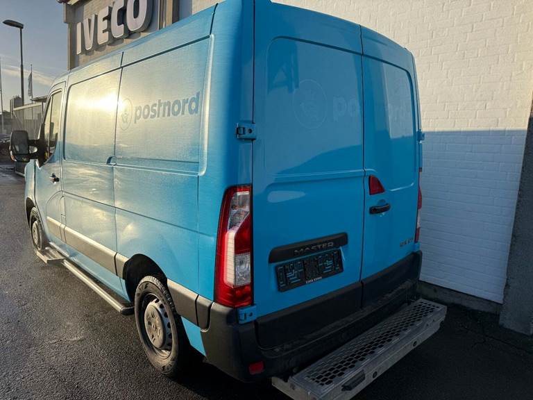 Renault Master IV T33 2,3 dCi 150 L1H1 Kassevogn aut.