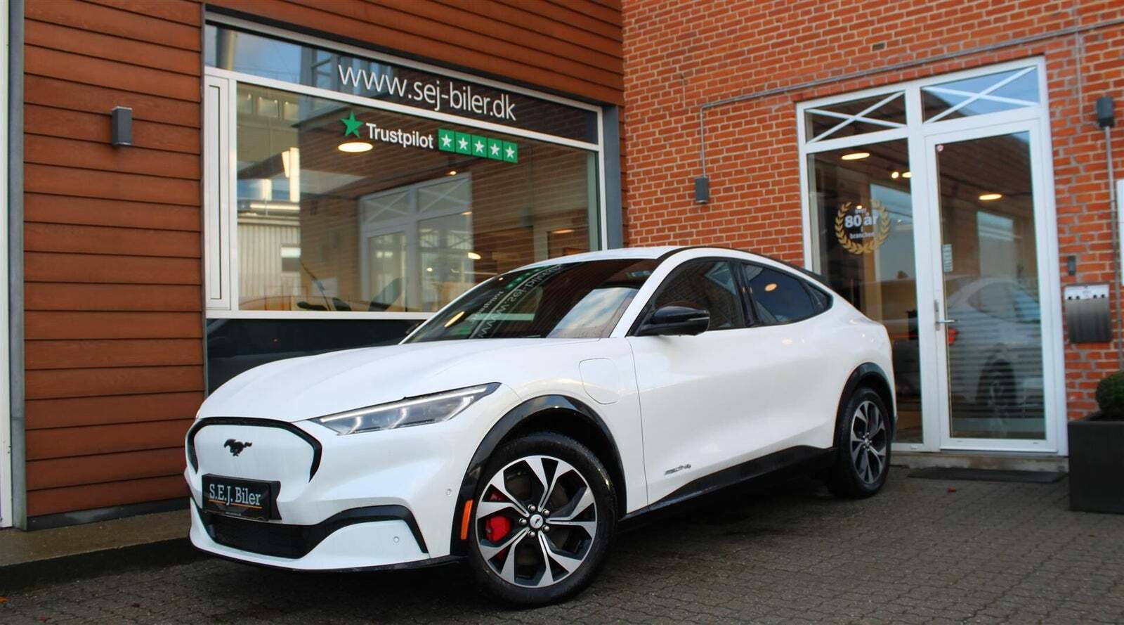 Ford Mustang Mach-E 75 Premium Standard Range AWD