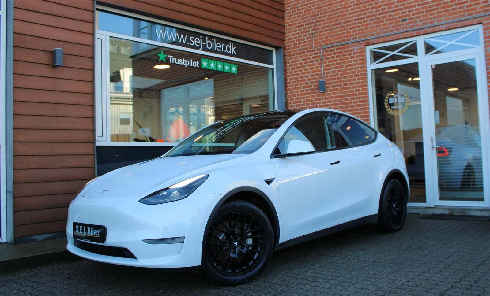 Tesla Model Y Long Range AWD
