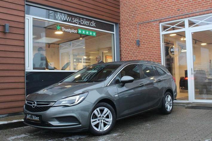 Grå Opel Astra fra 2018