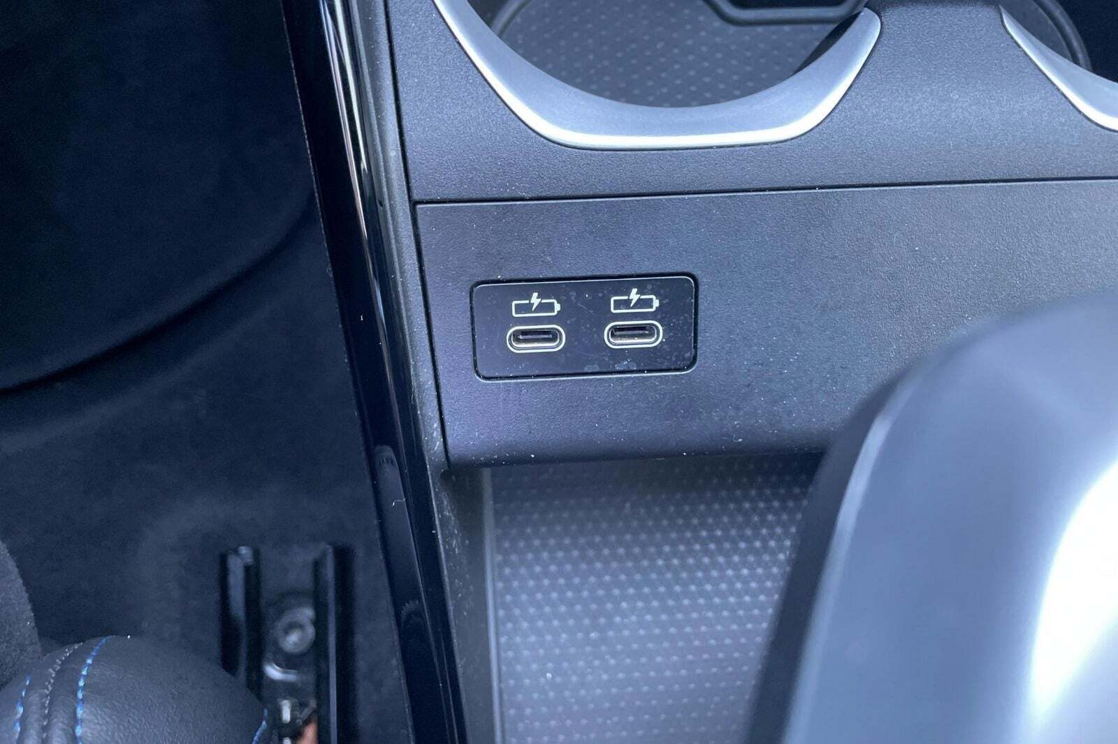 Grøn BMW iX1 fra 2025