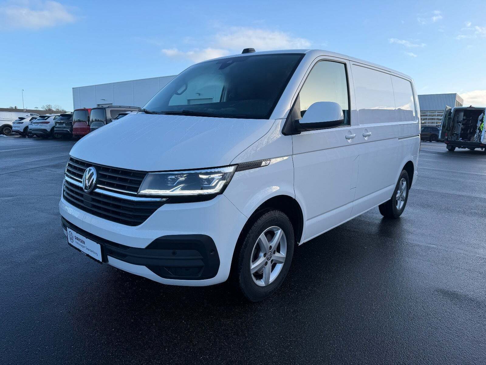 VW Transporter 2,0 TDi 150 Kassevogn DSG kort