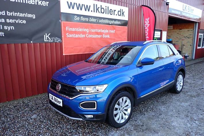 Blå VW T-Roc fra 2020 set udefra