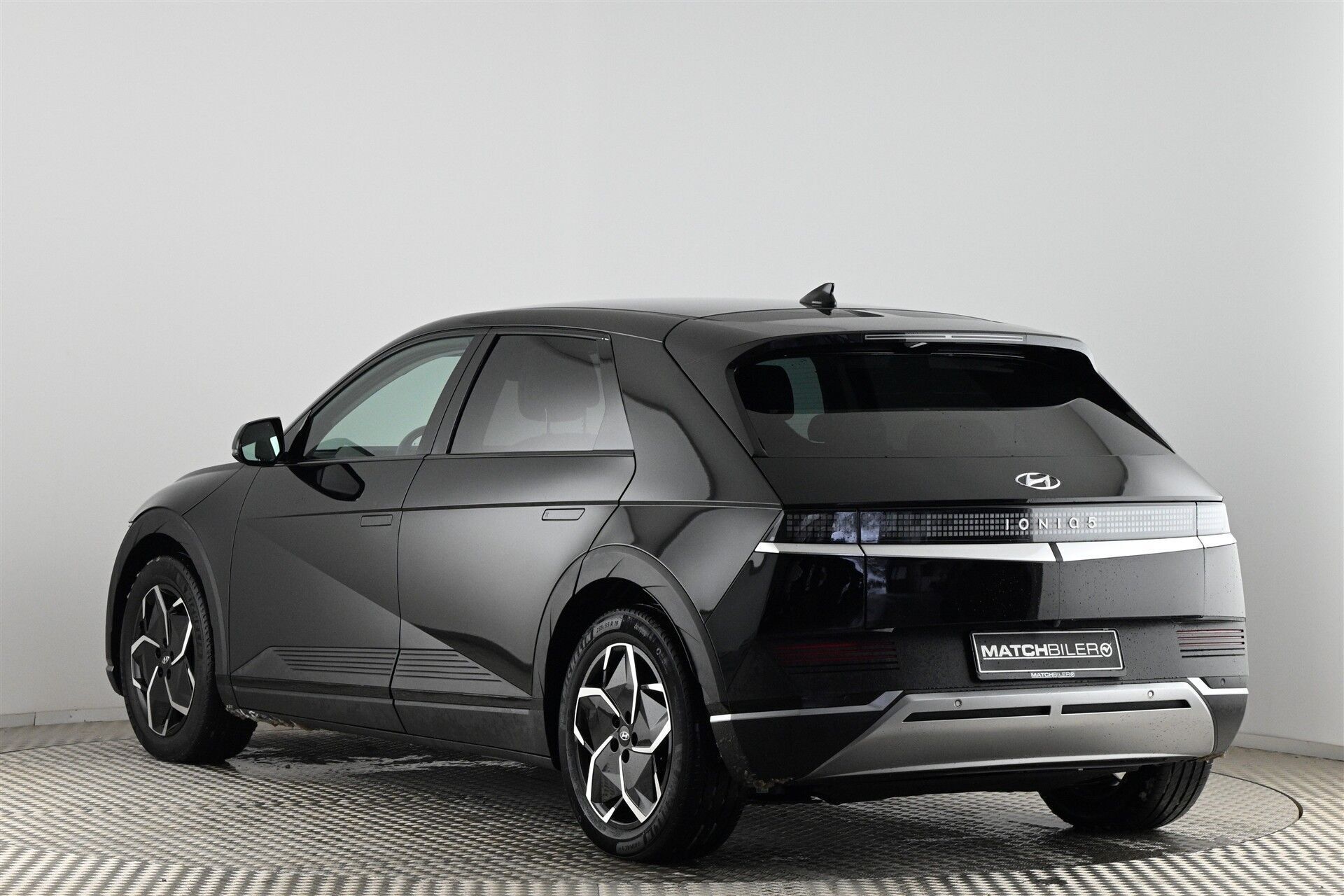 Hyundai Ioniq 5 Electric 72,6 kWh Essential 218HK 5d Aut.