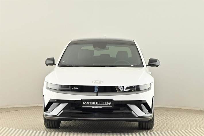 Hvid Hyundai Ioniq 5 fra 2025