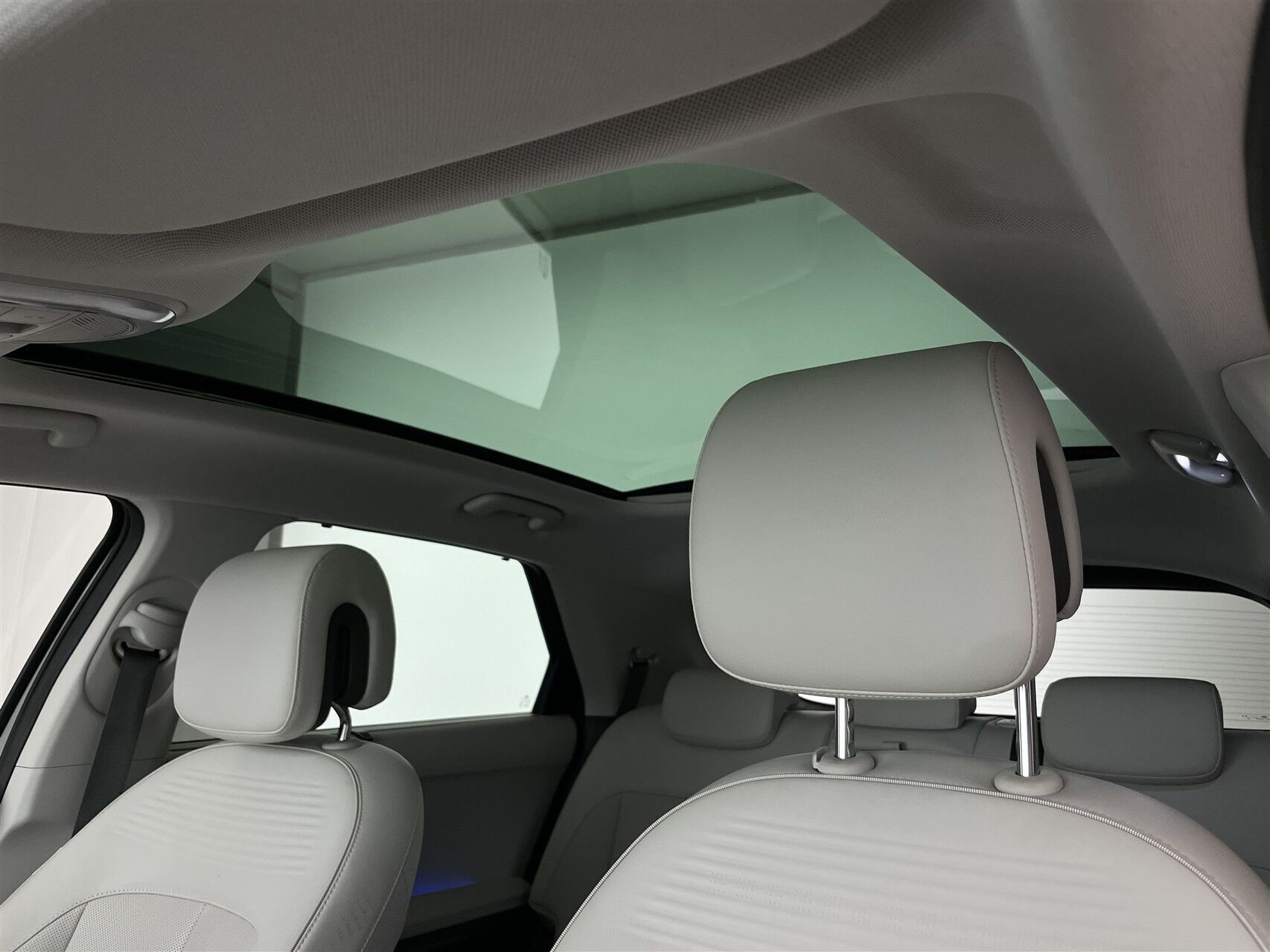 Grå Hyundai Ioniq 5 fra 2023