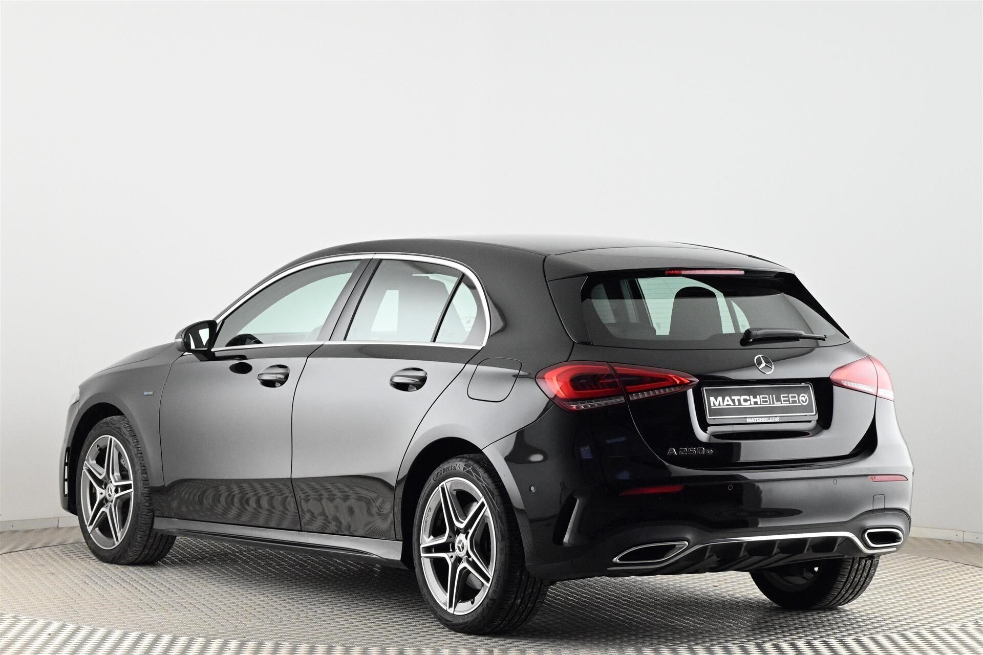 Mercedes A250 e 1,3 Plugin-hybrid AMG Line 8G-DCT 218HK 5d 8g Aut.