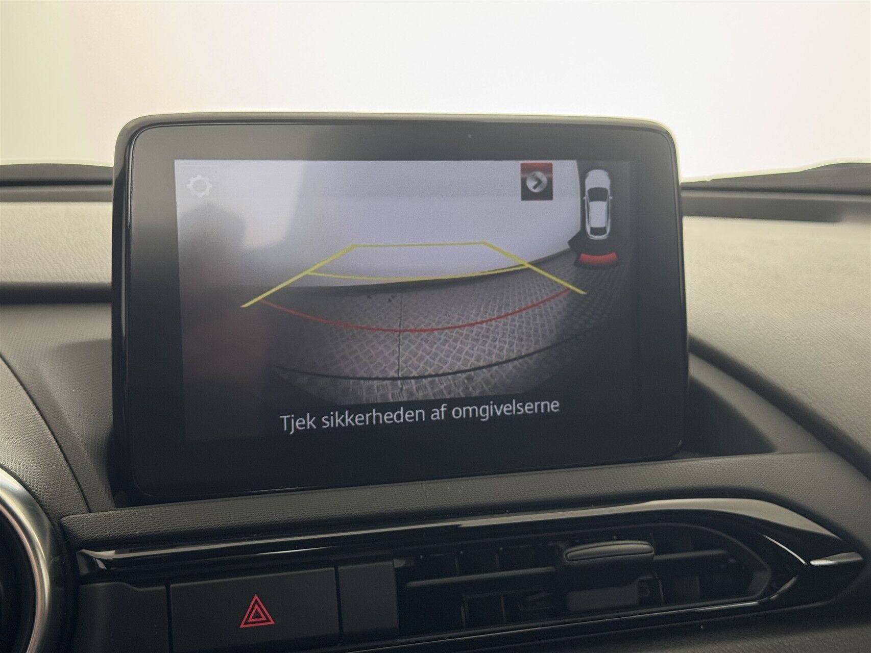 Sort Mazda MX-5 fra 2024