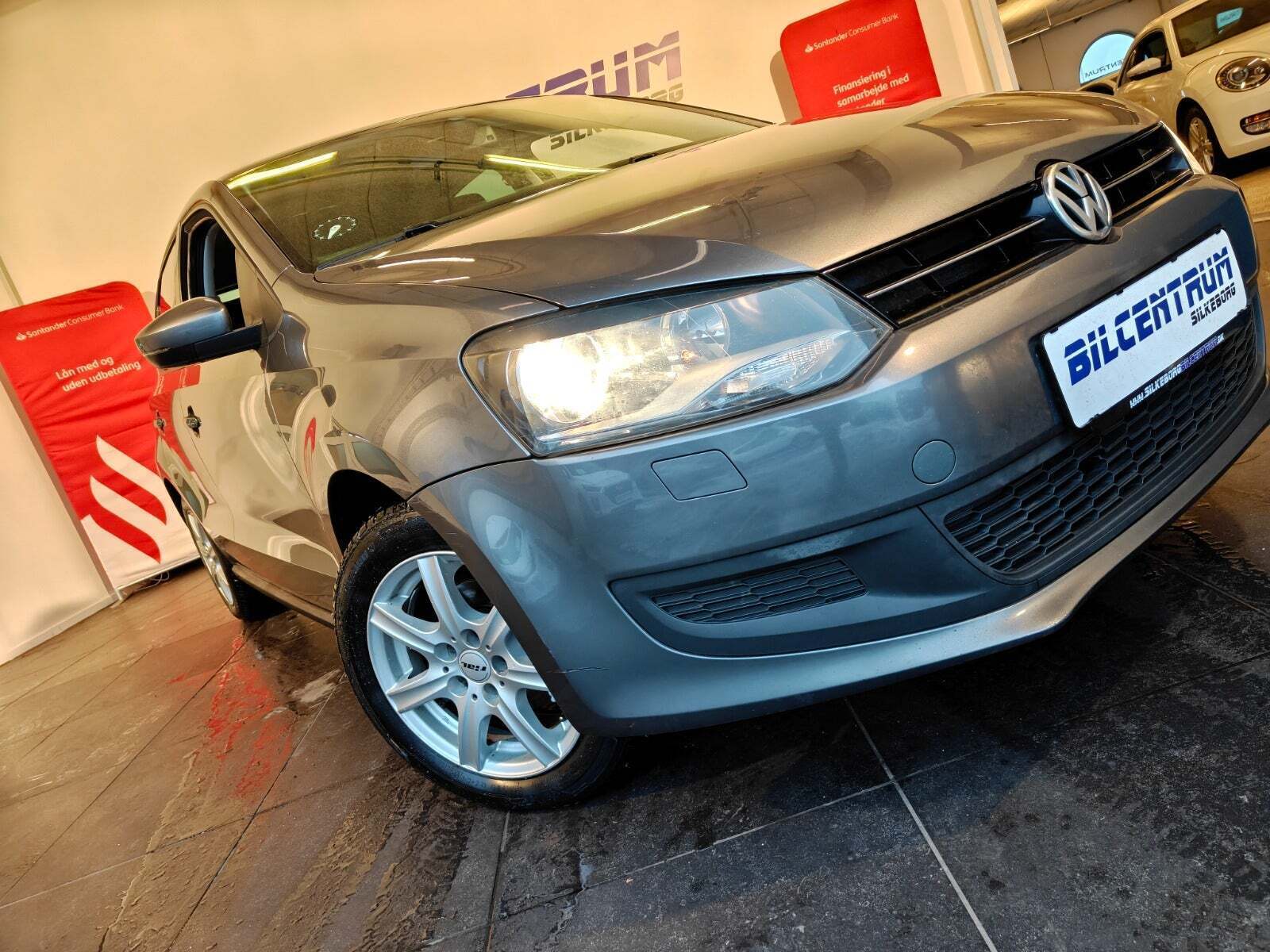 Grå VW Polo fra 2011