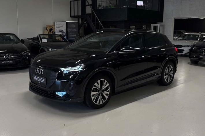 Sort Audi Q4 e-tron fra 2022 set udefra
