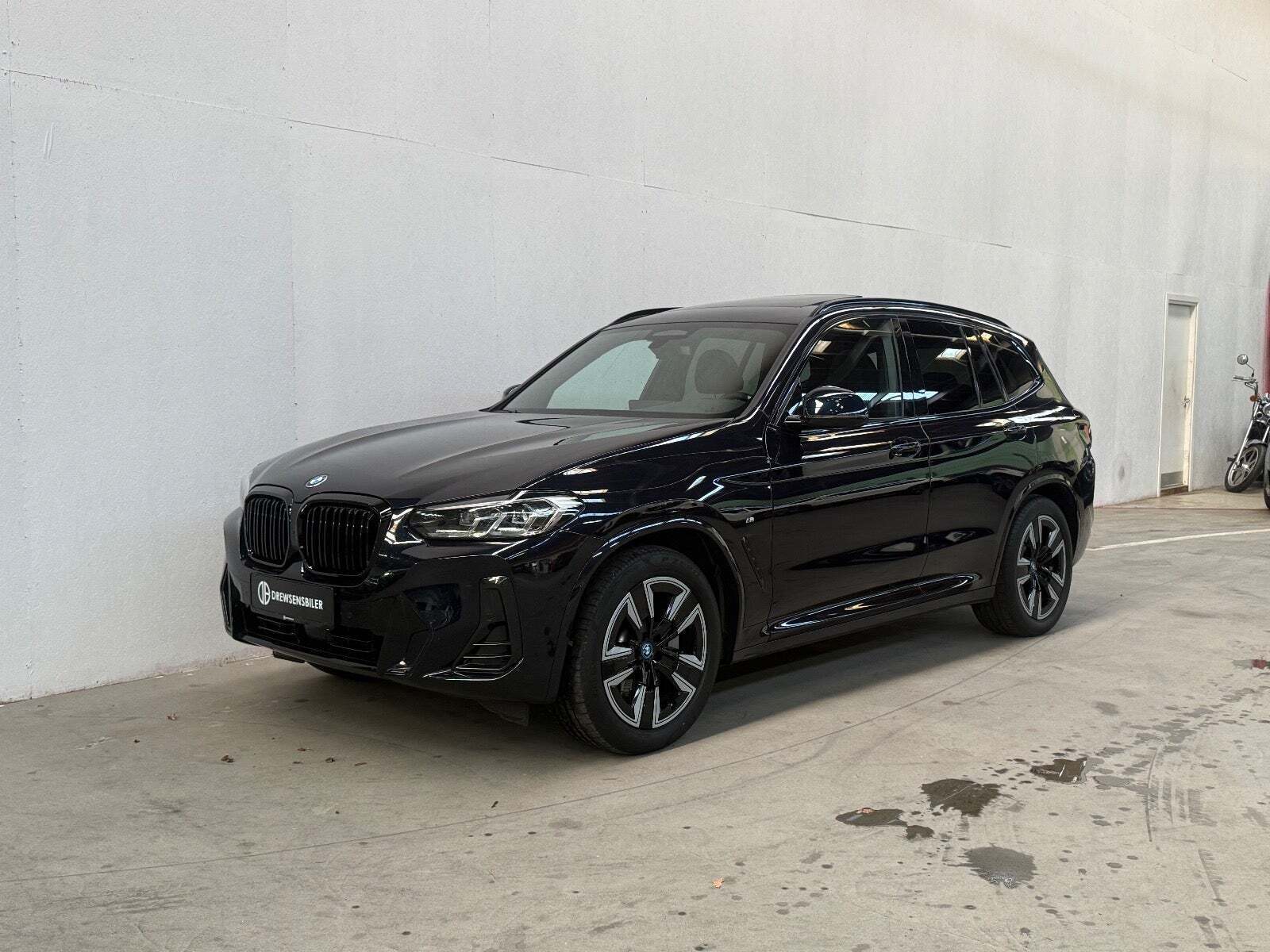 BMW iX3 Charged M-Sport