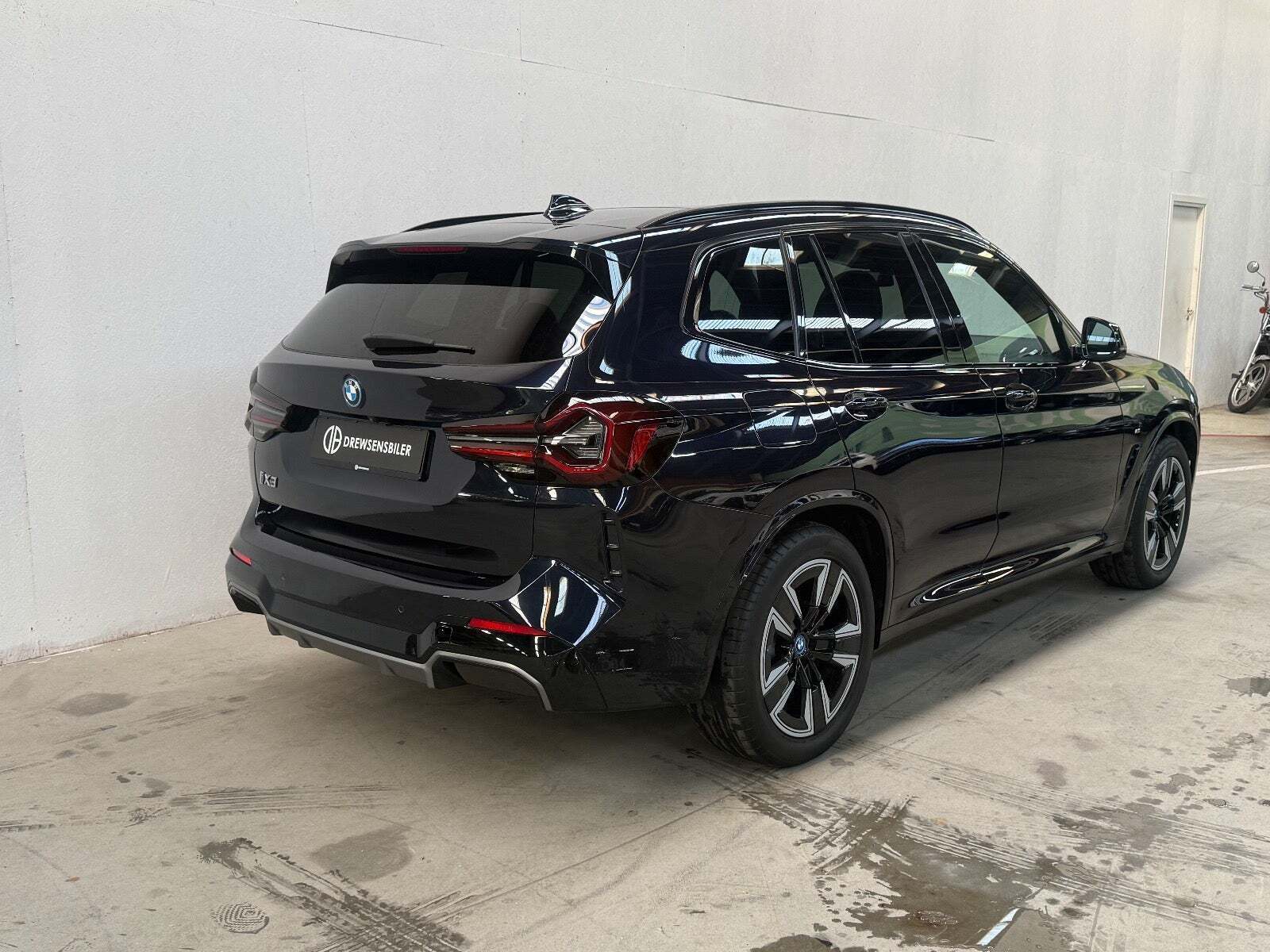 BMW iX3 Charged M-Sport