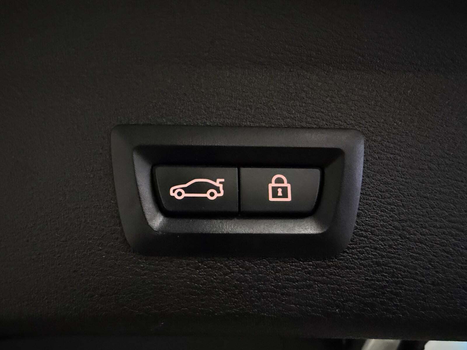 Hvid BMW X1 fra 2019