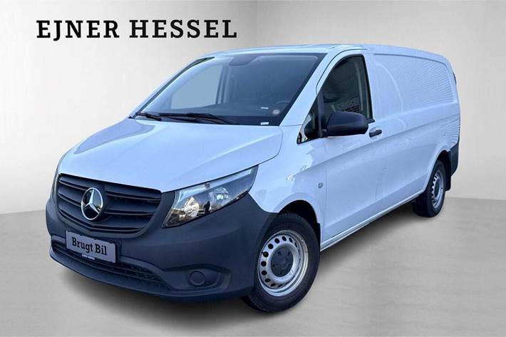 Hvid Mercedes Vito 114 fra 2022
