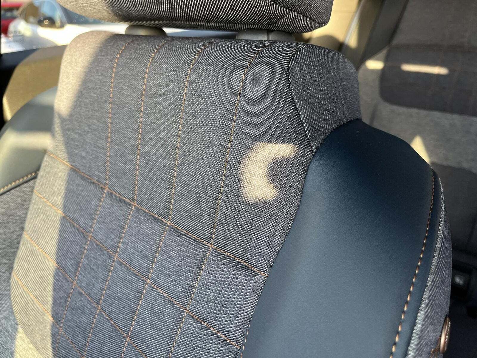 Hvid Renault 4 E-Tech fra 2025