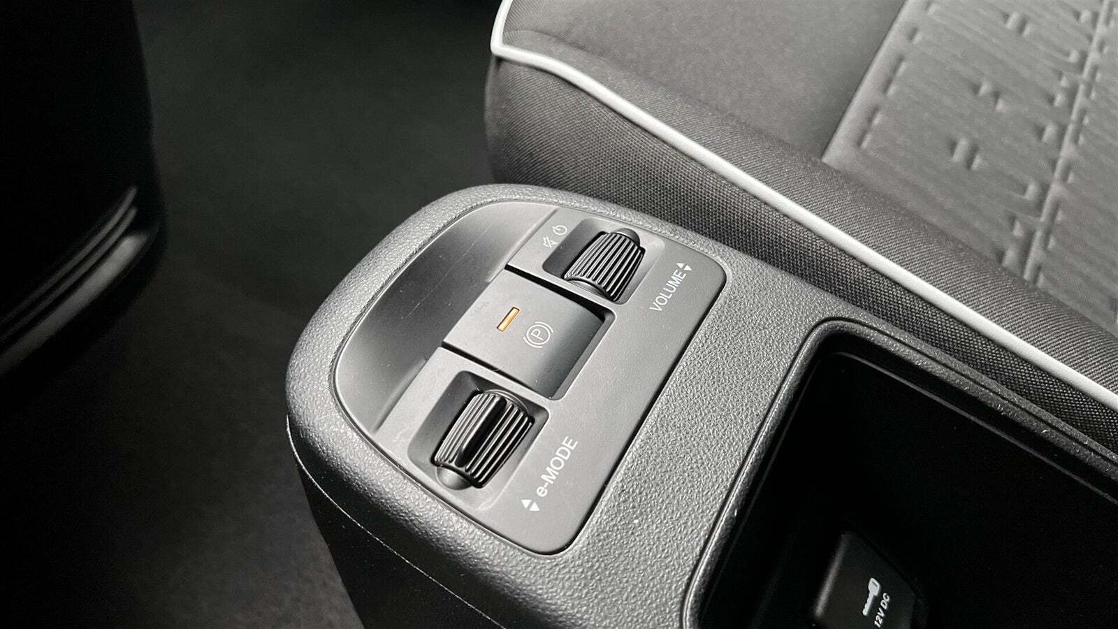 Hvid Fiat 500e fra 2022