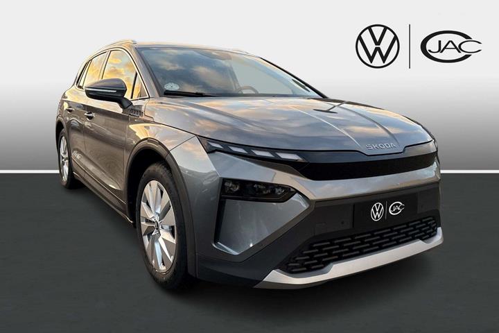Grå Skoda Elroq fra 2025 set udefra