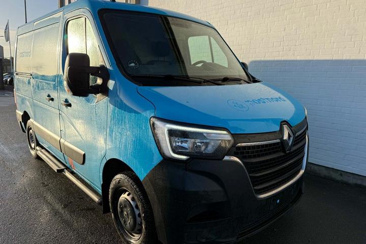 Blå Renault Master IV T33 fra 2019