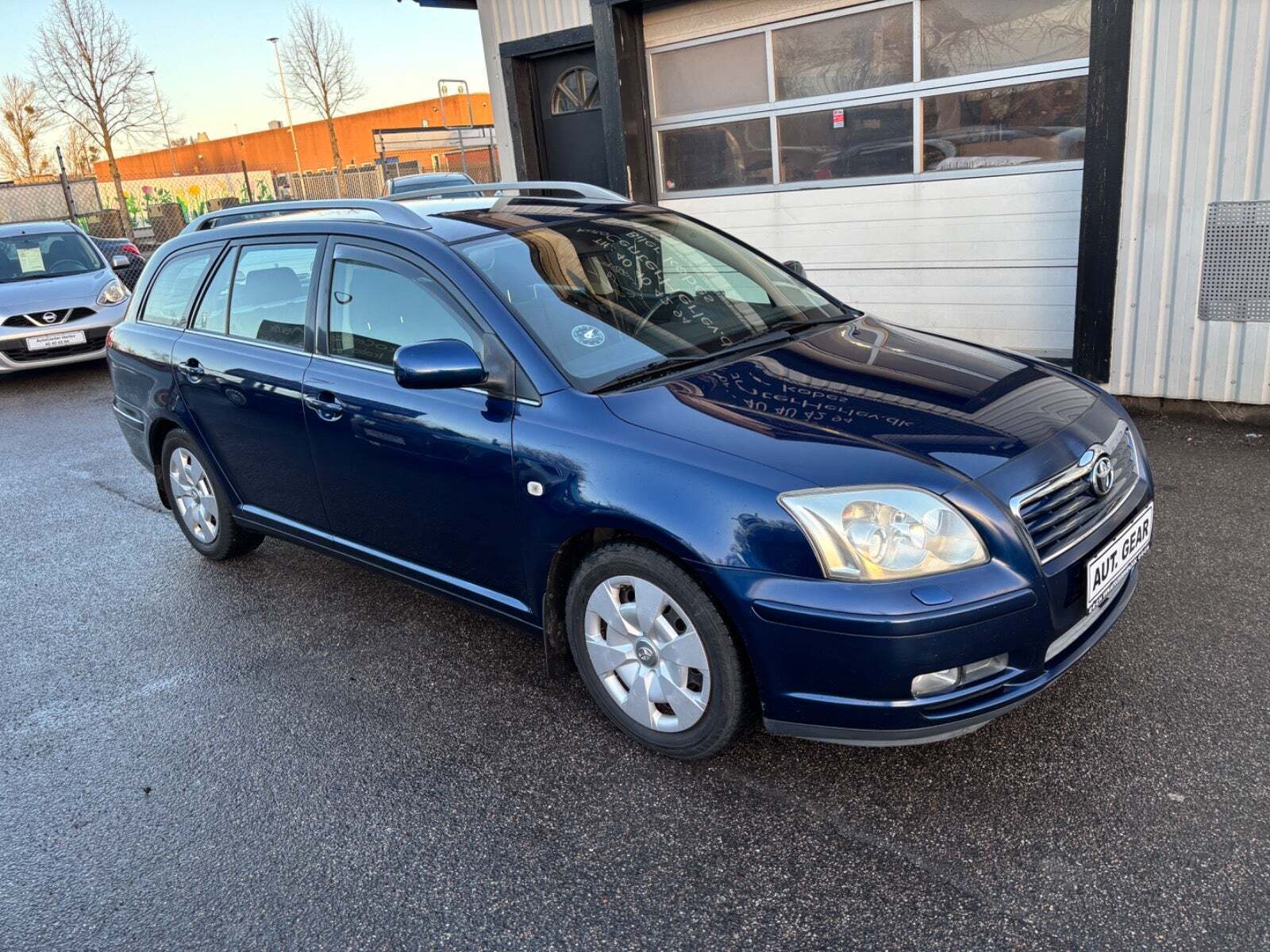 Toyota Avensis 2,4 Sol stc. aut.