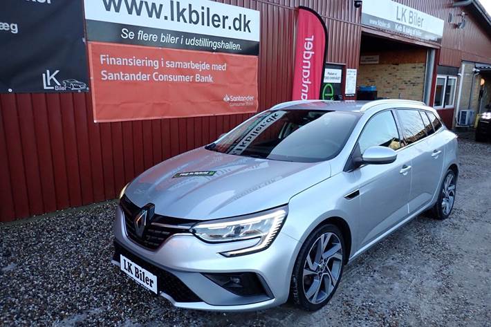 Sølv Renault Megane IV fra 2020 set udefra