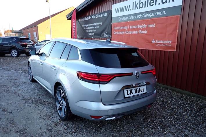 Sølv Renault Megane IV fra 2020