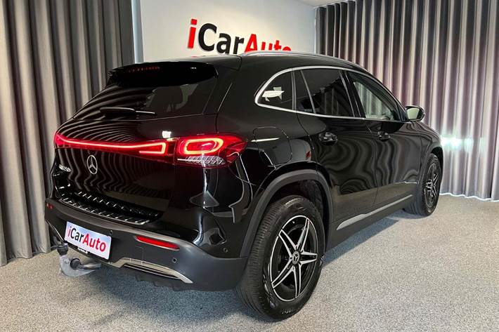 Sort Mercedes EQA250+ fra 2023