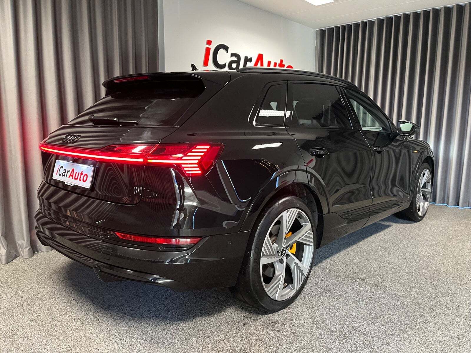 Audi e-tron 55 Black Edition S-line quattro
