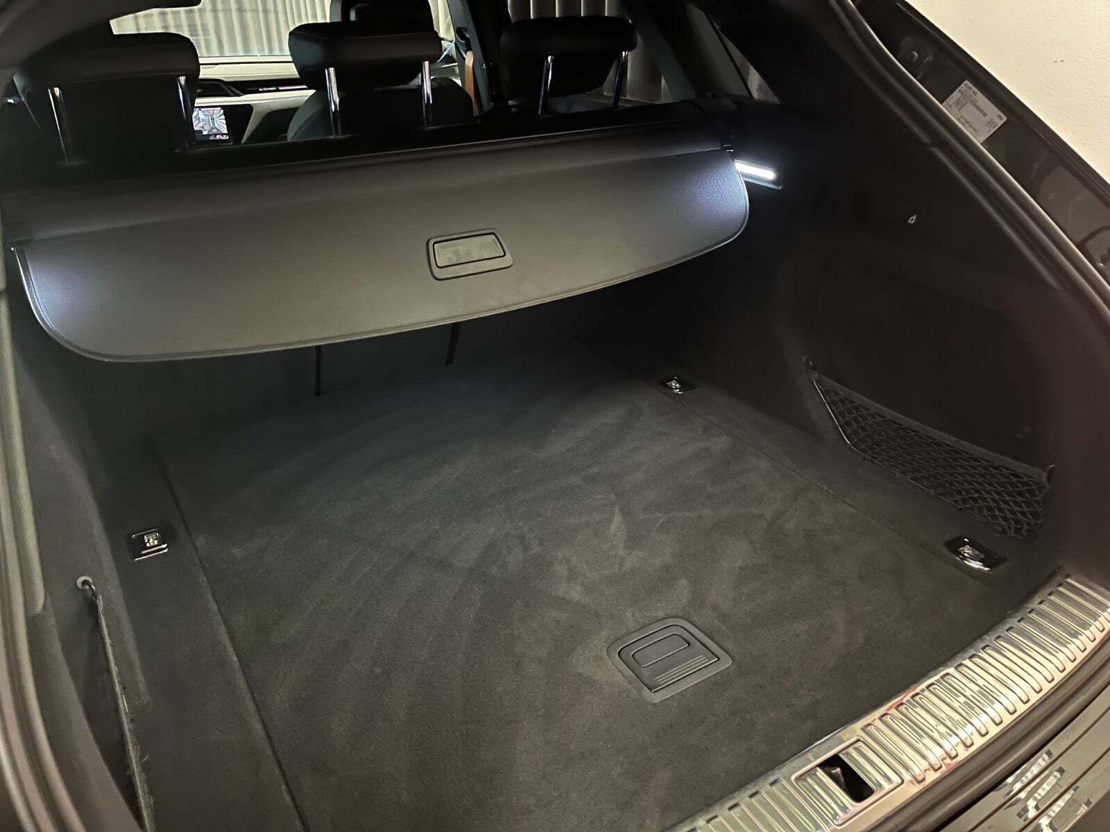 Sort Audi e-tron fra 2022