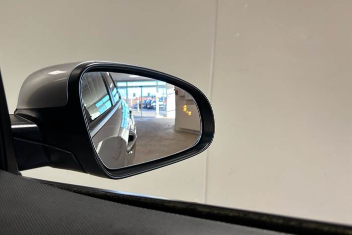 Sølv Hyundai Kona fra 2022