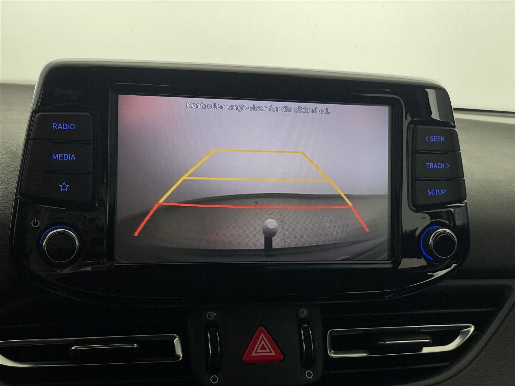 Grå Hyundai i30 fra 2022