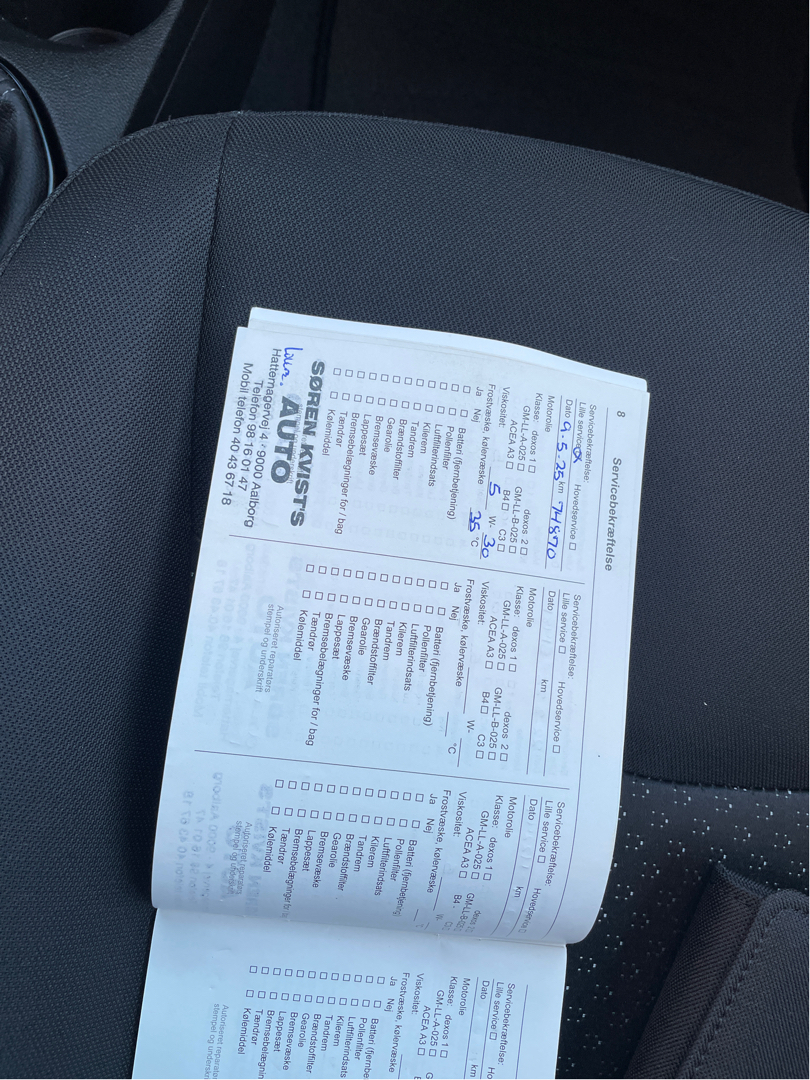 Hvid Opel Karl fra 2015